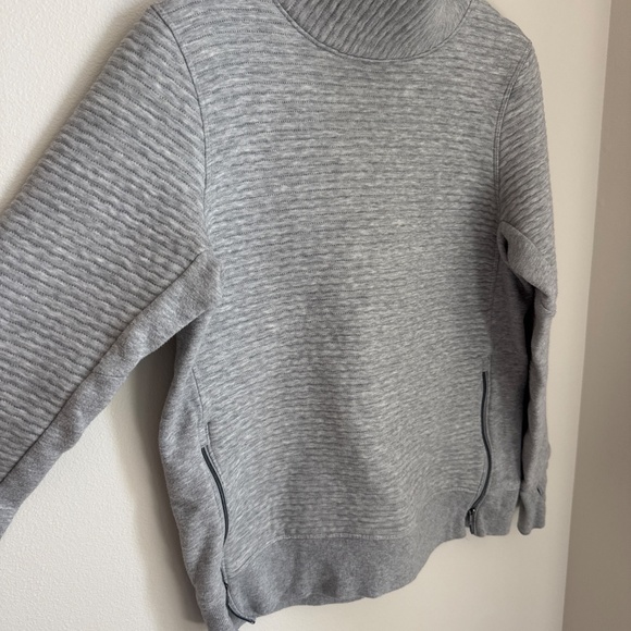 Sweatshirt - Picture 2 of 2